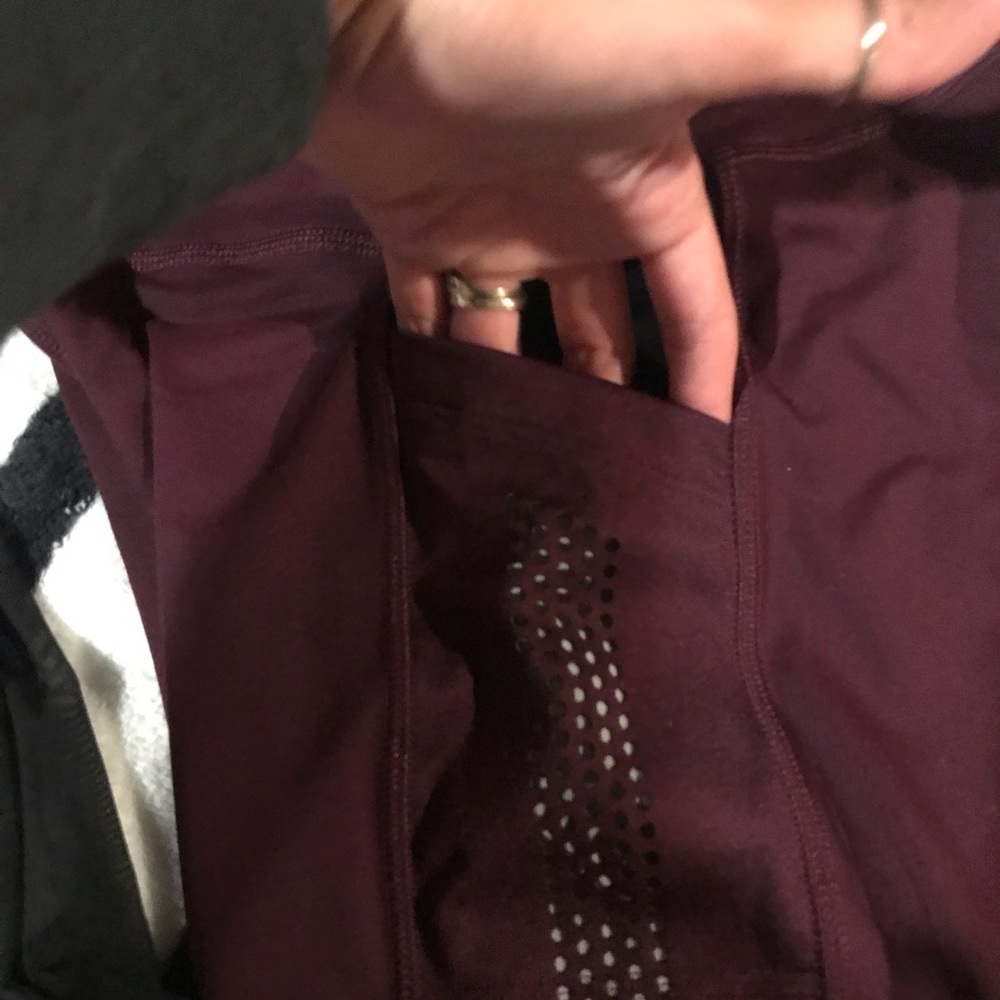 ULTIMATE MAROON LEGGING - Picture 7 of 8